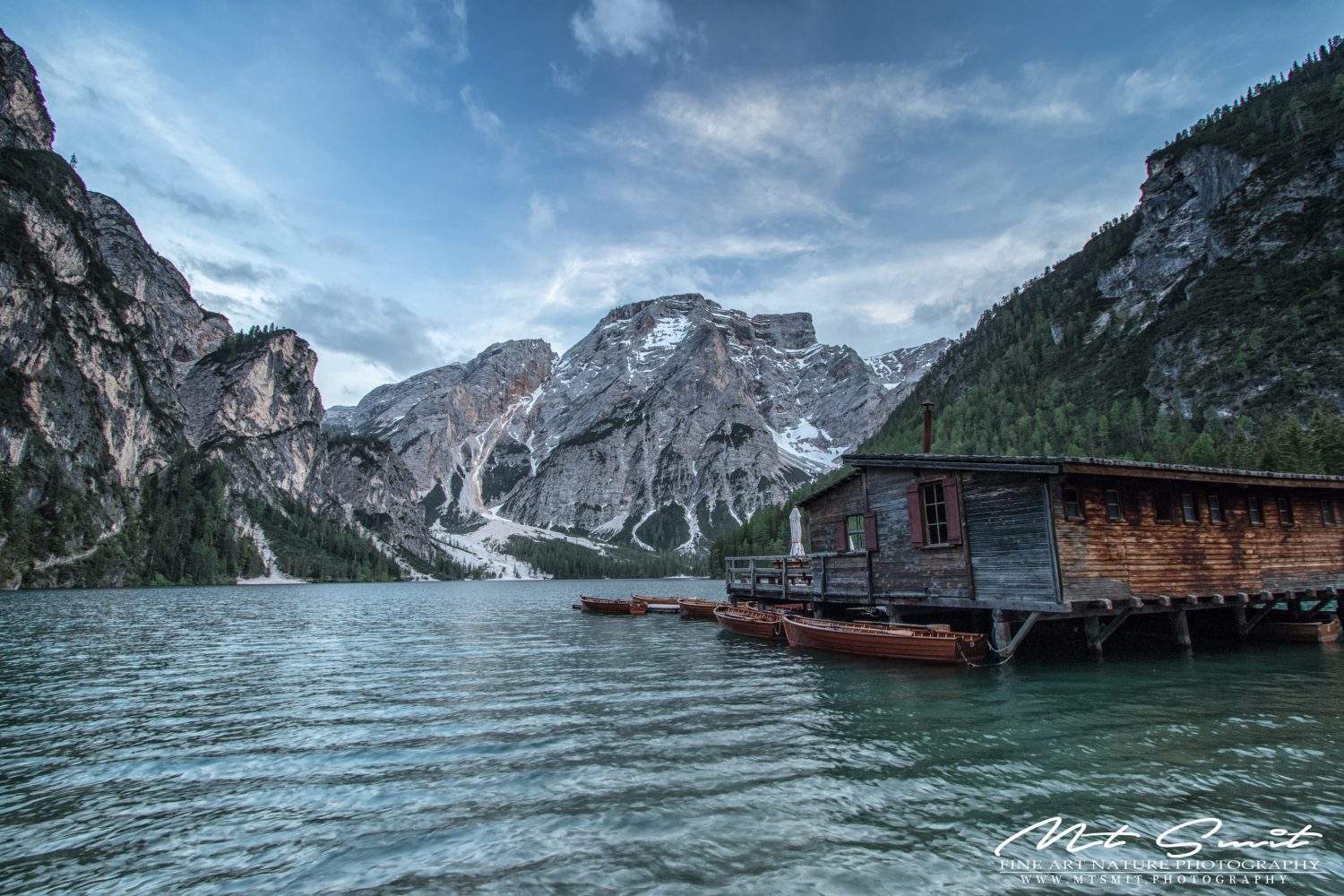 LAGO DI BRAIES BOAT HOUSE