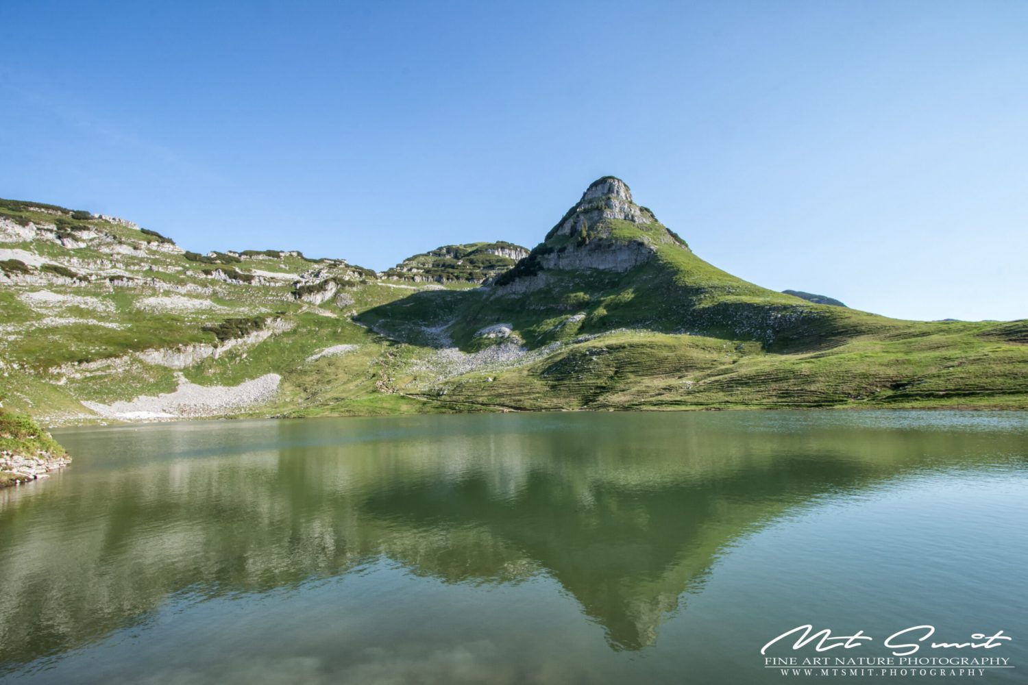 AUGUSTSEE